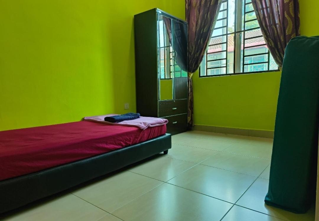 Irdina Homestay Formuslims - Чанглун Екстериор снимка